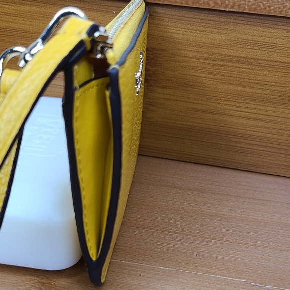 25-30 KATE SPADE SM Pebbled Leather Lena Card Holder/Key Chain in Daffodil NWT - Picture 5 of 8